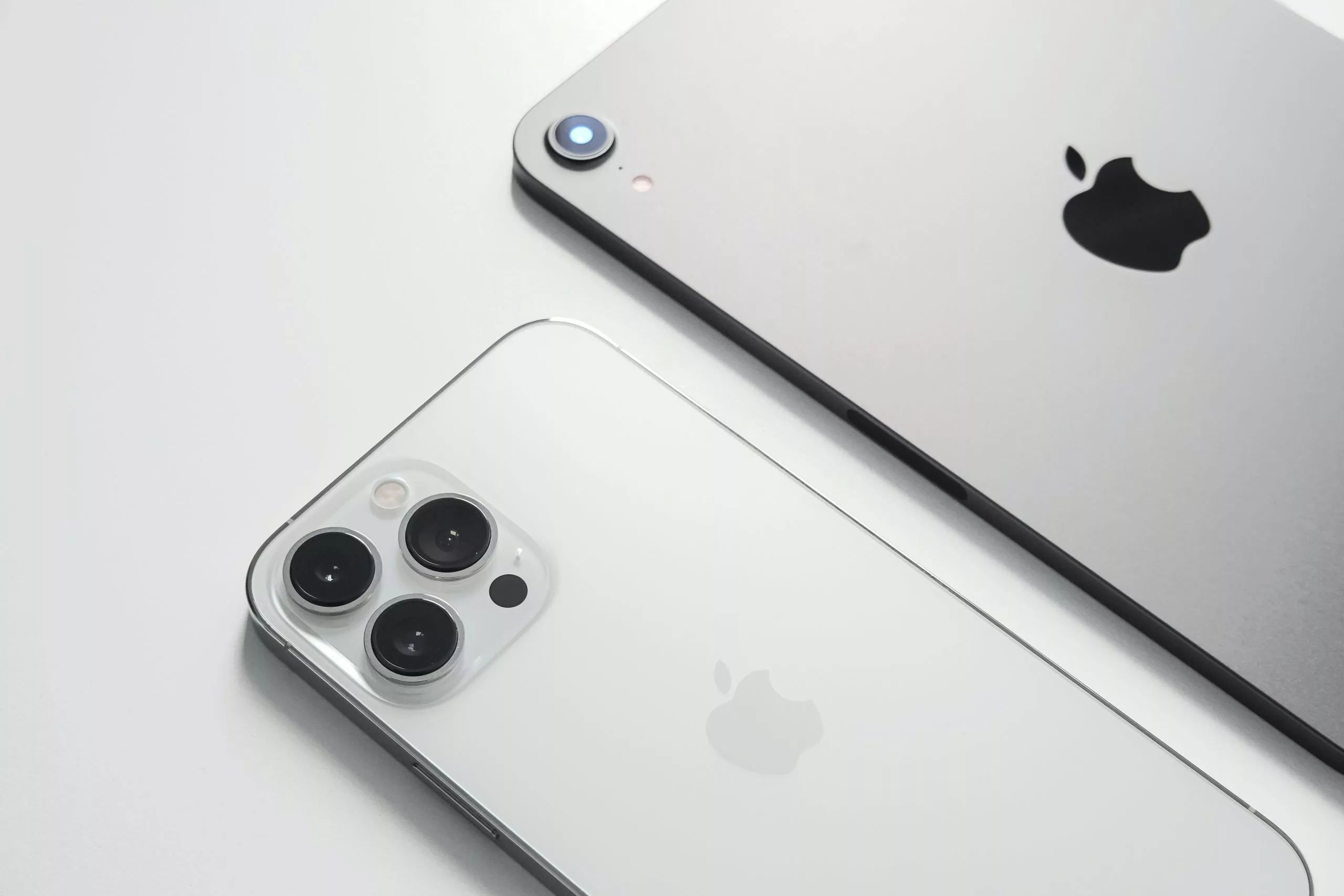 iPhone 13 Pro Max and iPad Mini 6